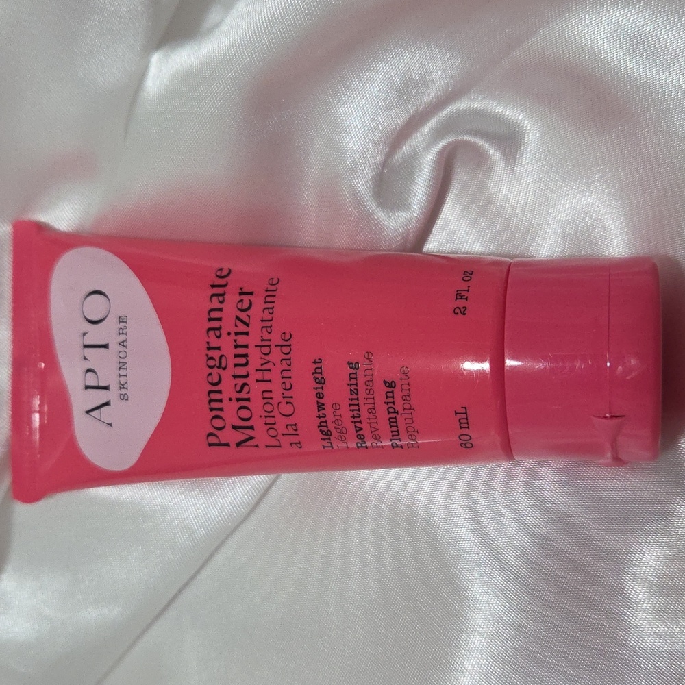 APTO SKINCARE Pomegranate Moisturizer Plumping & Lightweight 2oz/60mL FULL SZ